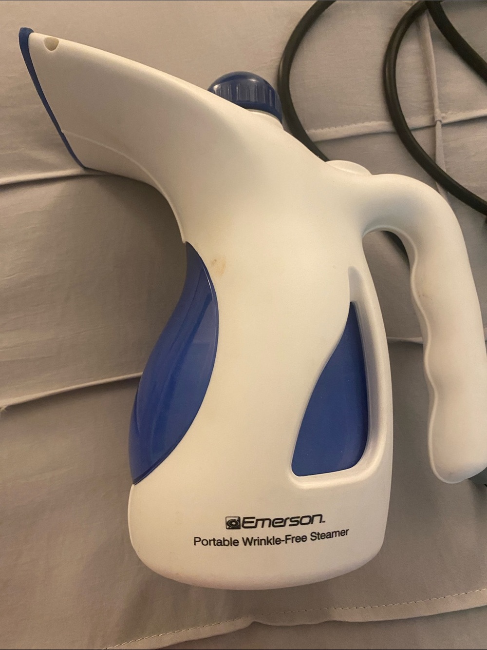 Emerson Portable Handheld Steamer in White & Blue